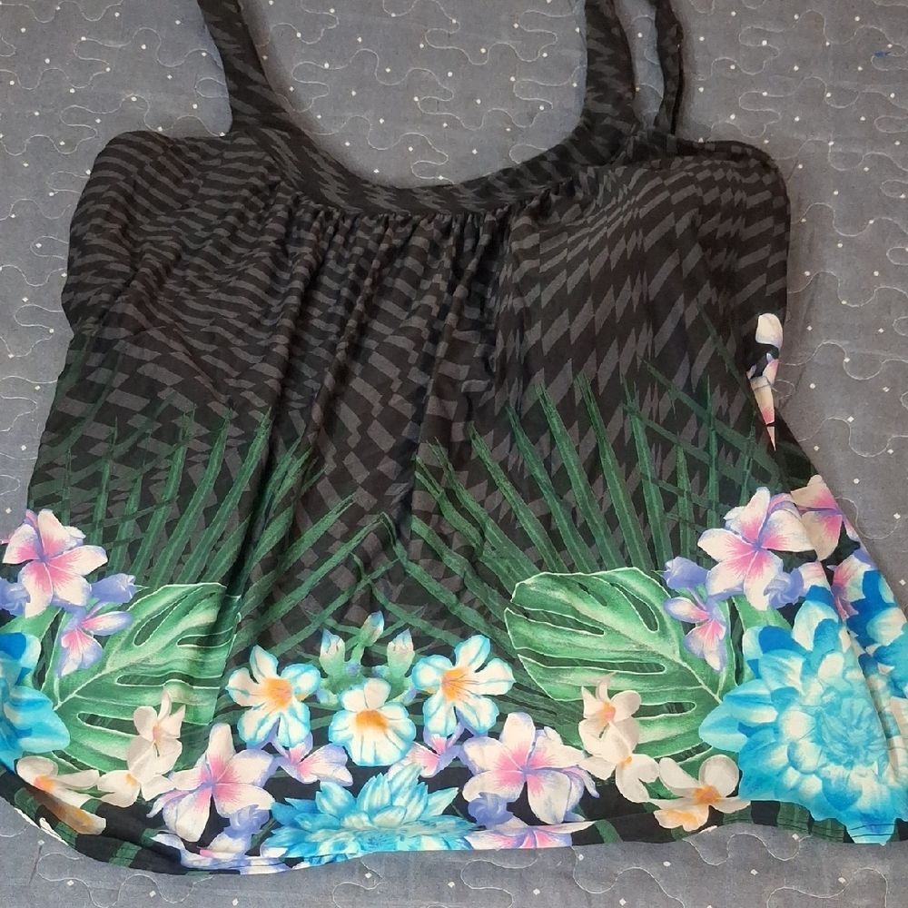 Coco Reef Black and Green Floral Tankini Swim Top size 38DD